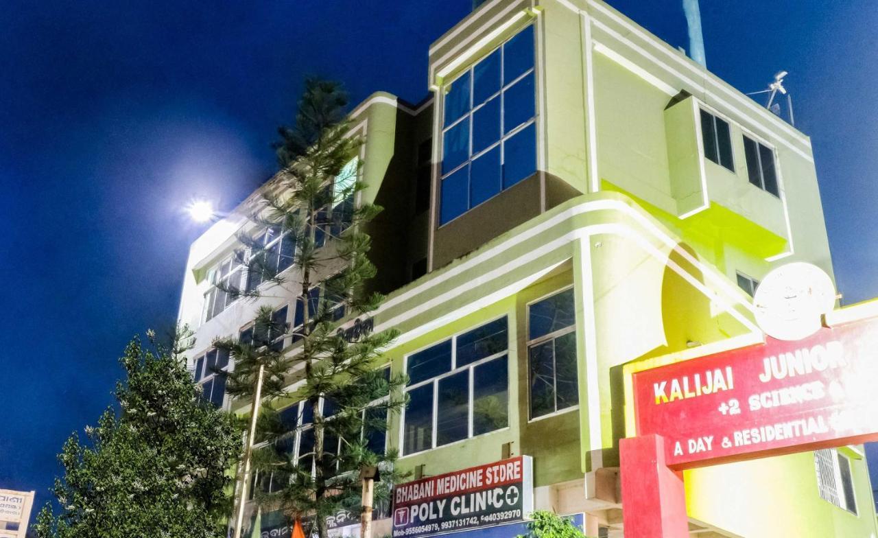 Hotel O Digantika Balugan Kültér fotó
