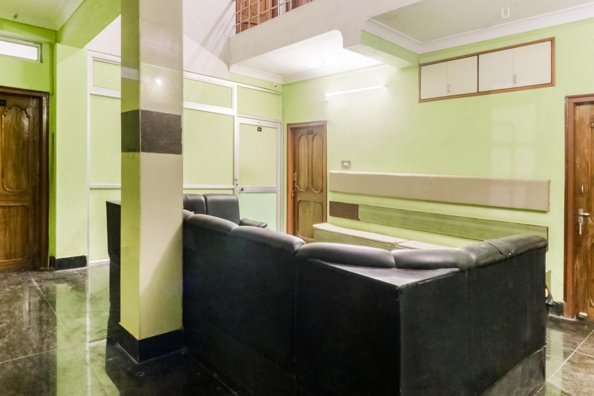 Hotel O Digantika Balugan Kültér fotó