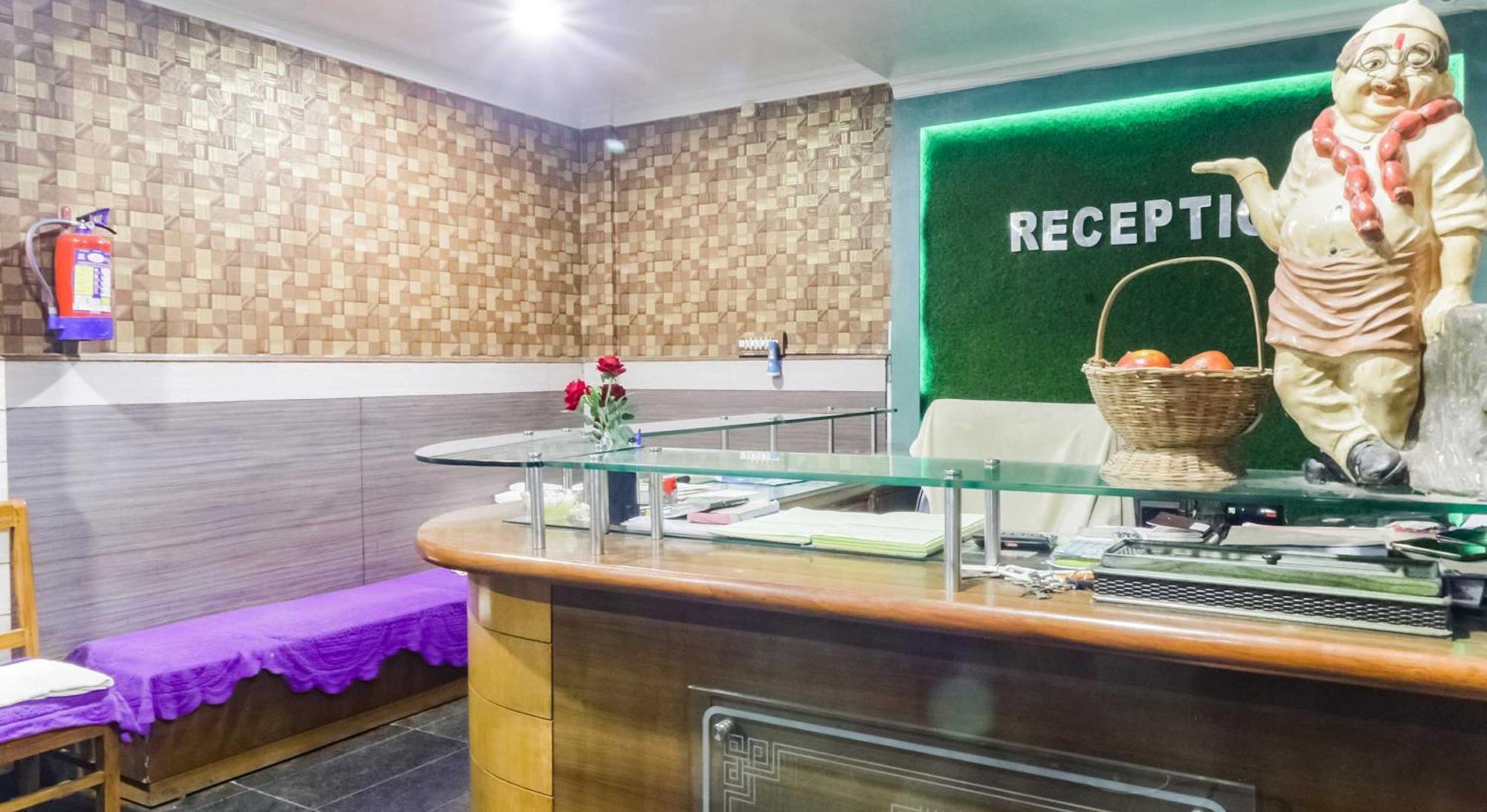 Hotel O Digantika Balugan Kültér fotó